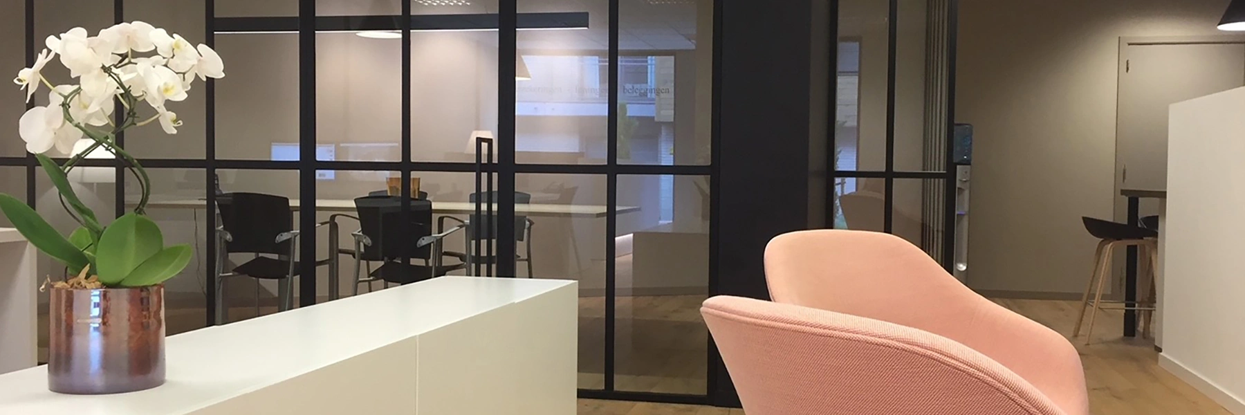 Een sfeerfoto van verzekeringskantoor ADB verzekeringen - Verzekeringsmakelaar in Hasselt